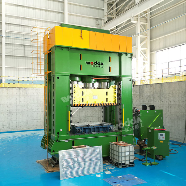 3000噸汽車(chē)電池液冷板液壓機(jī)