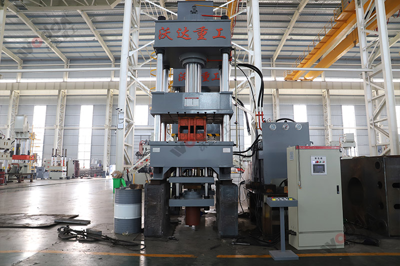 315噸拉伸液壓機(jī) 315噸拉伸液壓機(jī)